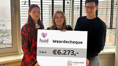 Huidpraktijkshop haalt prachtig bedrag op voor het Huidfonds